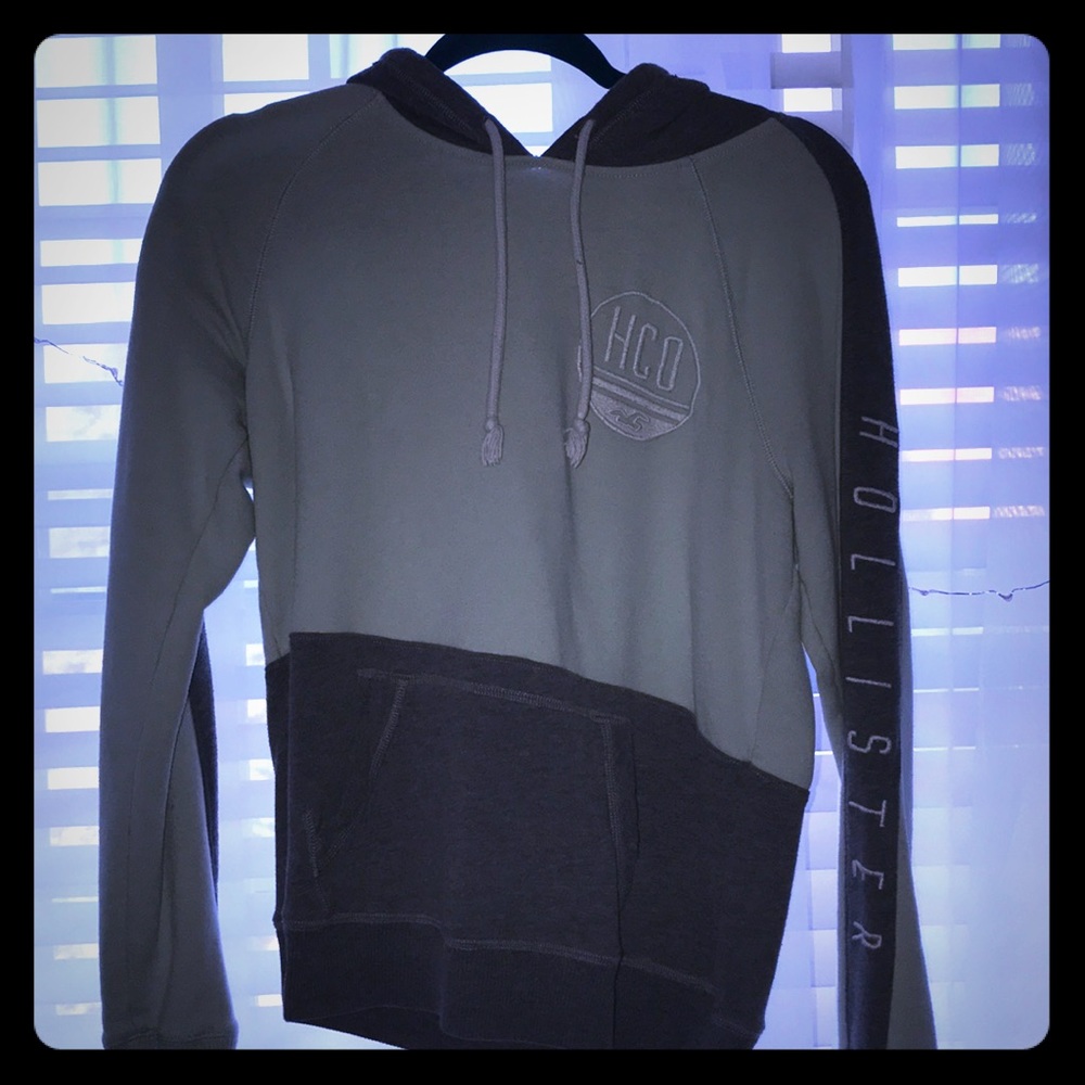 Hollister Sweatshirt